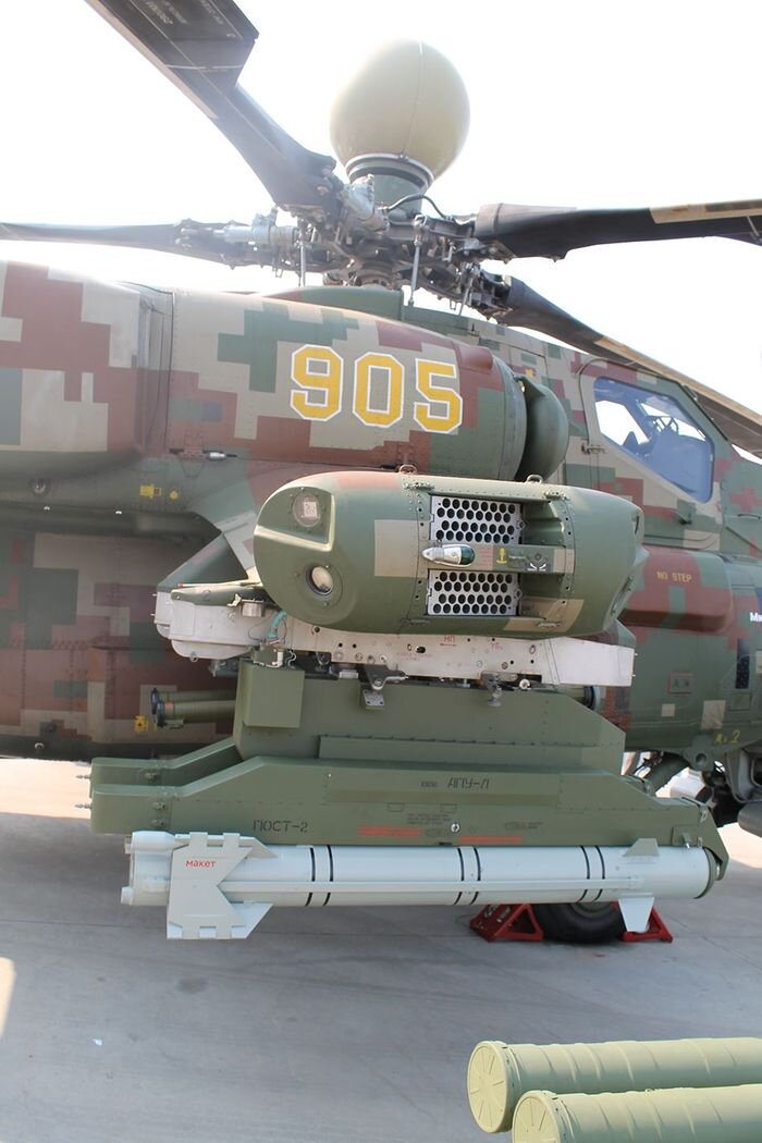Вертолёт Ми-28НЭ с ракетой «изделие 305Э». Источник изображения: redstar.ru