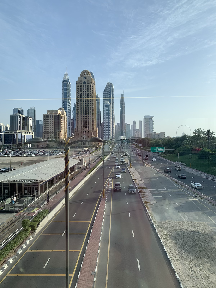 по пути в The View at The Palm