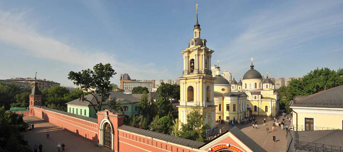 Матрона московская храм на таганке. Матрона Московская Покровский монастырь. Женский Покровский монастырь в Москве Матрона. Монастырь Святой Матроны на Таганке. Женский монастырь в Москве на Таганке.