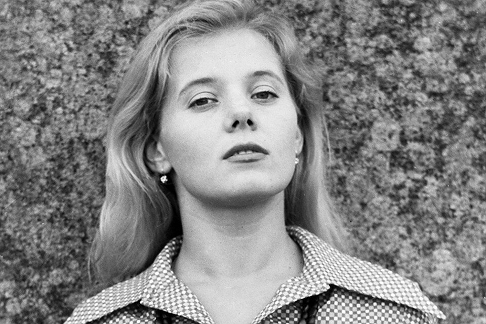 Национальность людмилы. Людмила Сенчина. Людмила Петровна Сечкина. Людмила Сенчина в молодости. Вячеслав Тимошин сын Людмилы Сенчиной.