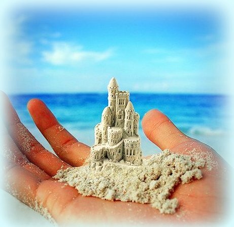 Игры с песком. фото взято из открытого доступа