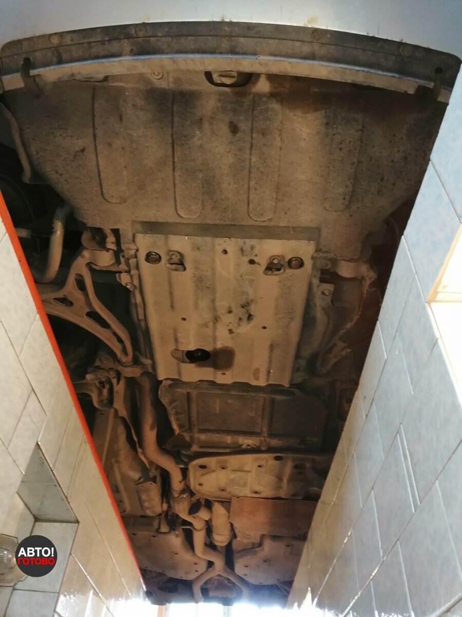 Штатная защита радиатора (войлок), двигателя (сталь 3мм), кпп (войлок), раздатки (сталь 3мм)