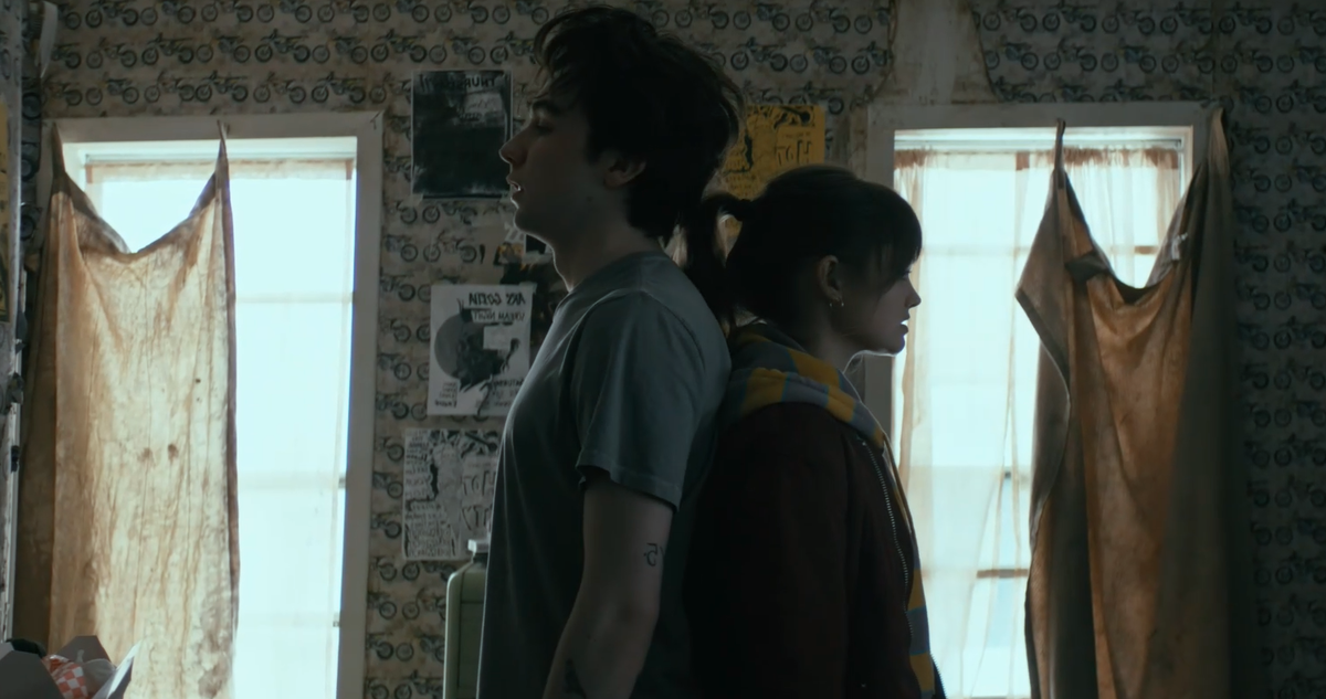 Кадр из сериала "Уэйн"