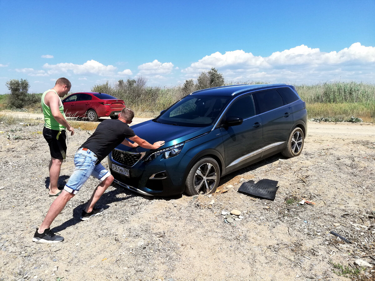 Длительный тест Peugeot 5008: космос, увязший в песке | ТриБолта | Дзен