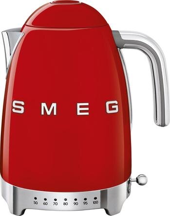 Электрочайник Smeg 50’s Style, окрашенная нержавеющая сталь, ретро стиль, мощность 2400 Вт, мощность 1,7 л, противоизвестковый фильтр из стали (легко моется), гладкое открывание крышки (система «Мягкое открытие»), поворотное основание на 360 ° с нескользящими ножками, защита от прерывания в случае недостатка воды, уровень воды, обозначенный литрами и шкалой чашки, стальной рычаг, активирующий устройство и излив, хромированная ручка автоматически отключается, несколько цветовых вариантов, цена от 13000 руб.