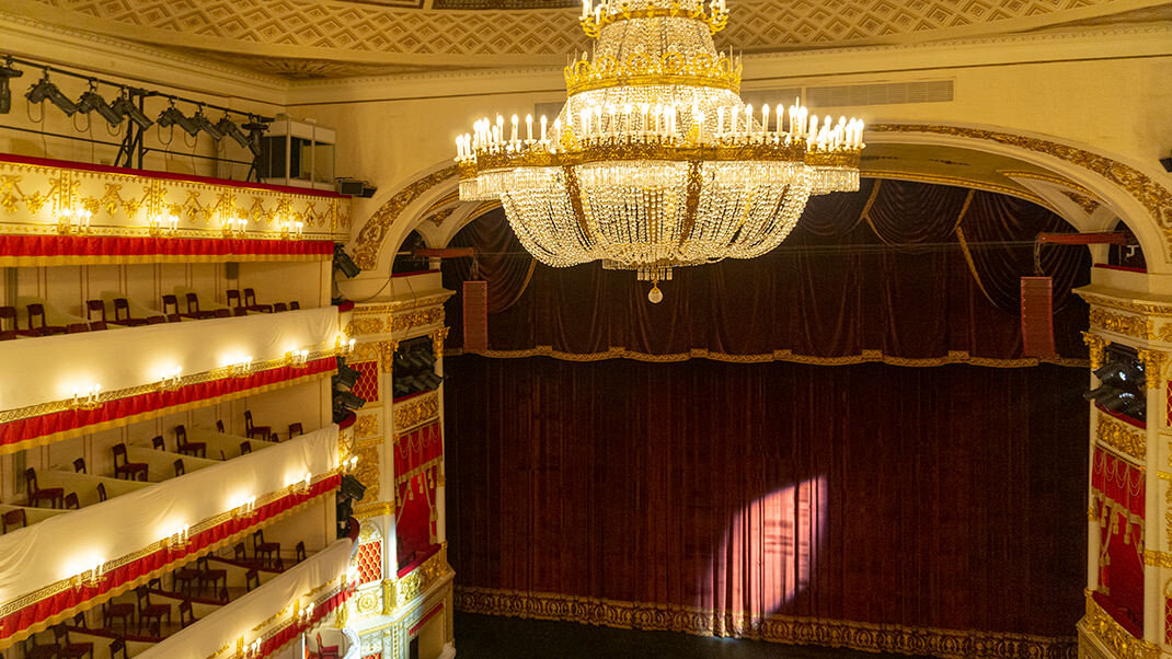 Александринский театр царская ложа фото
