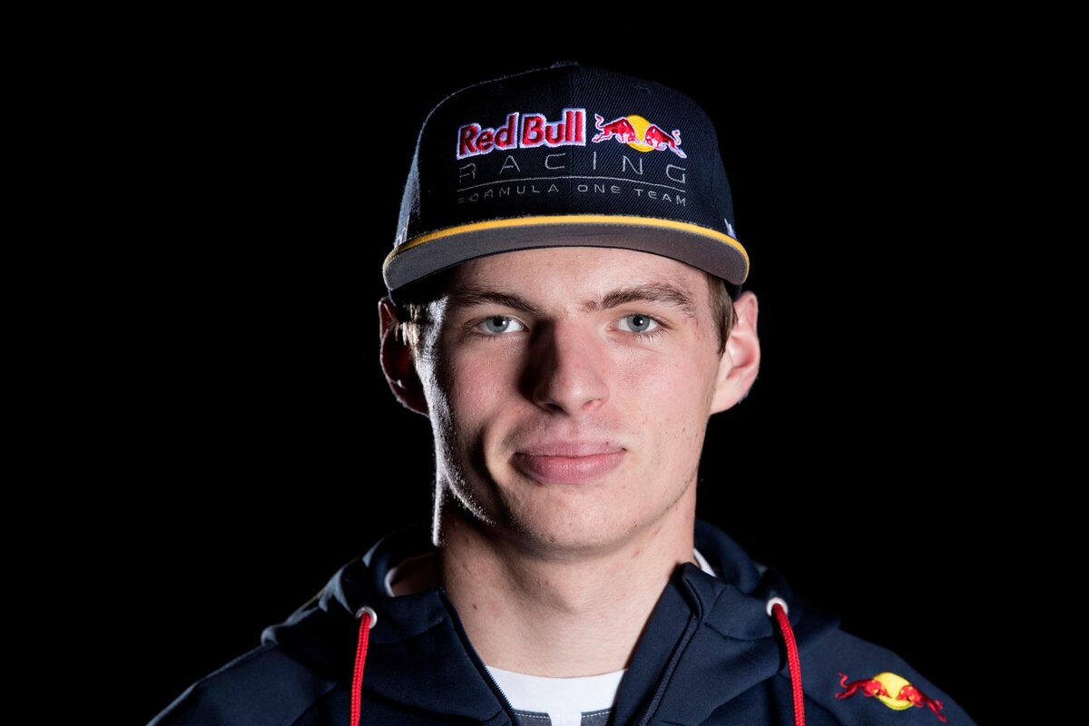 Макс Ферстаппен  - Red Bull Racing 