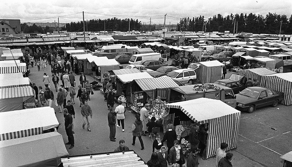 Рынок моего детства был очень похож на этот. Фото для иллюстрации статьи, источник 90s.by