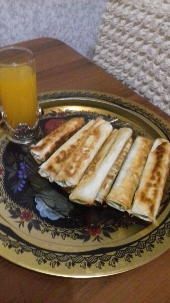 Лаваш с начинкой..только приготовленные мною лаваши обжаренные с начинкой!!!