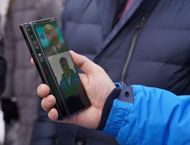 Складной смартфон-планшет Huawei Mate Xs