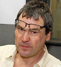 Вячеслав Курицын. Как я узнал позже, именно ему принадлежала изначальная идея сделать клуб «Платформа» в Петербурге. И именно он привлёк к проекту Алексея Кабанова. За что в итоге огребал потом долгое время от акционеров. 