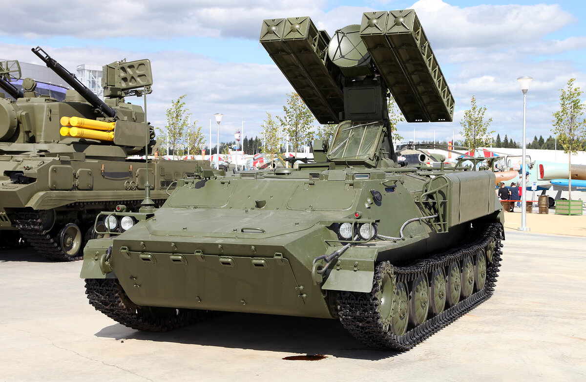 ЗРК стрела-10м3. Стрела-10 зенитный ракетный комплекс. 9а35м3 Боевая машина. ЗРК 9к35.
