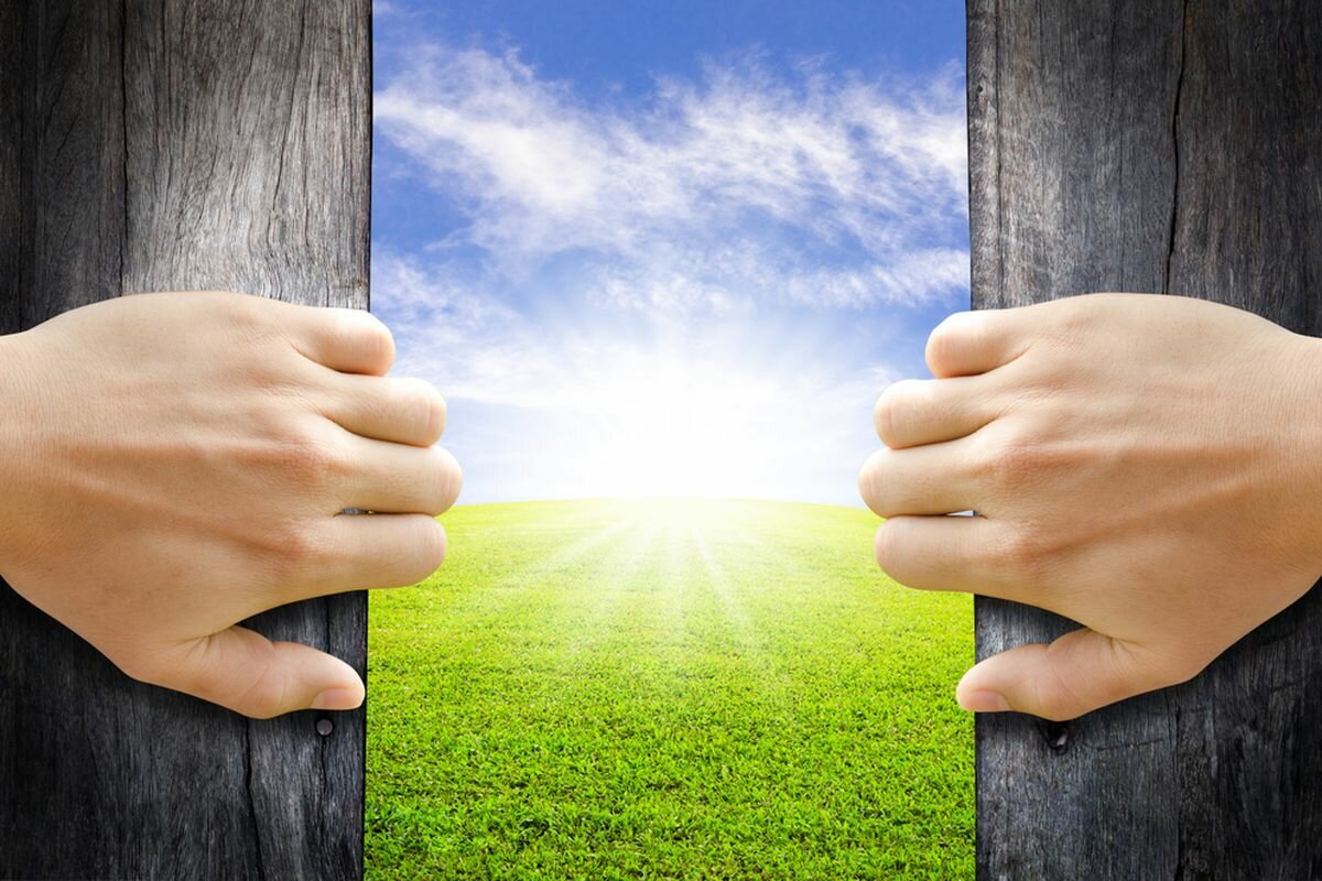 Настоящее не уходит...