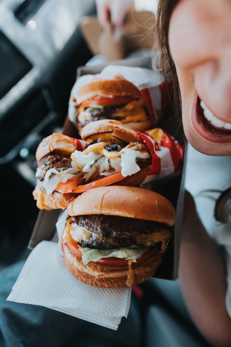 https://unsplash.com/photos/WlHGsh3Ig0E