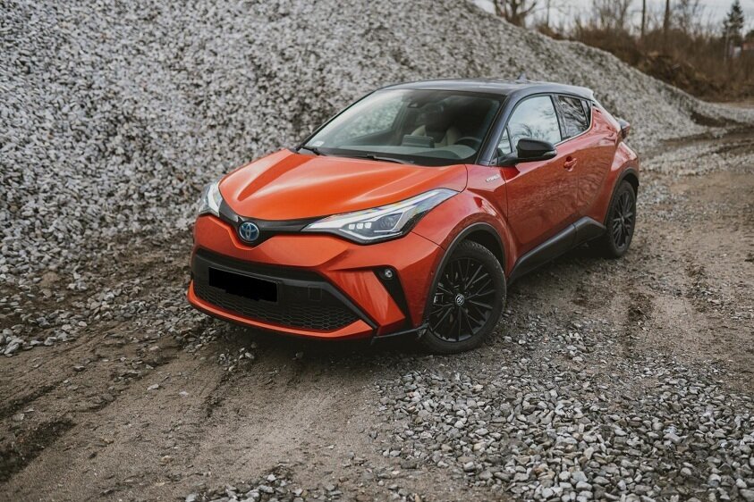 Toyota C-HR                                                                                                 Фото из открытых источников