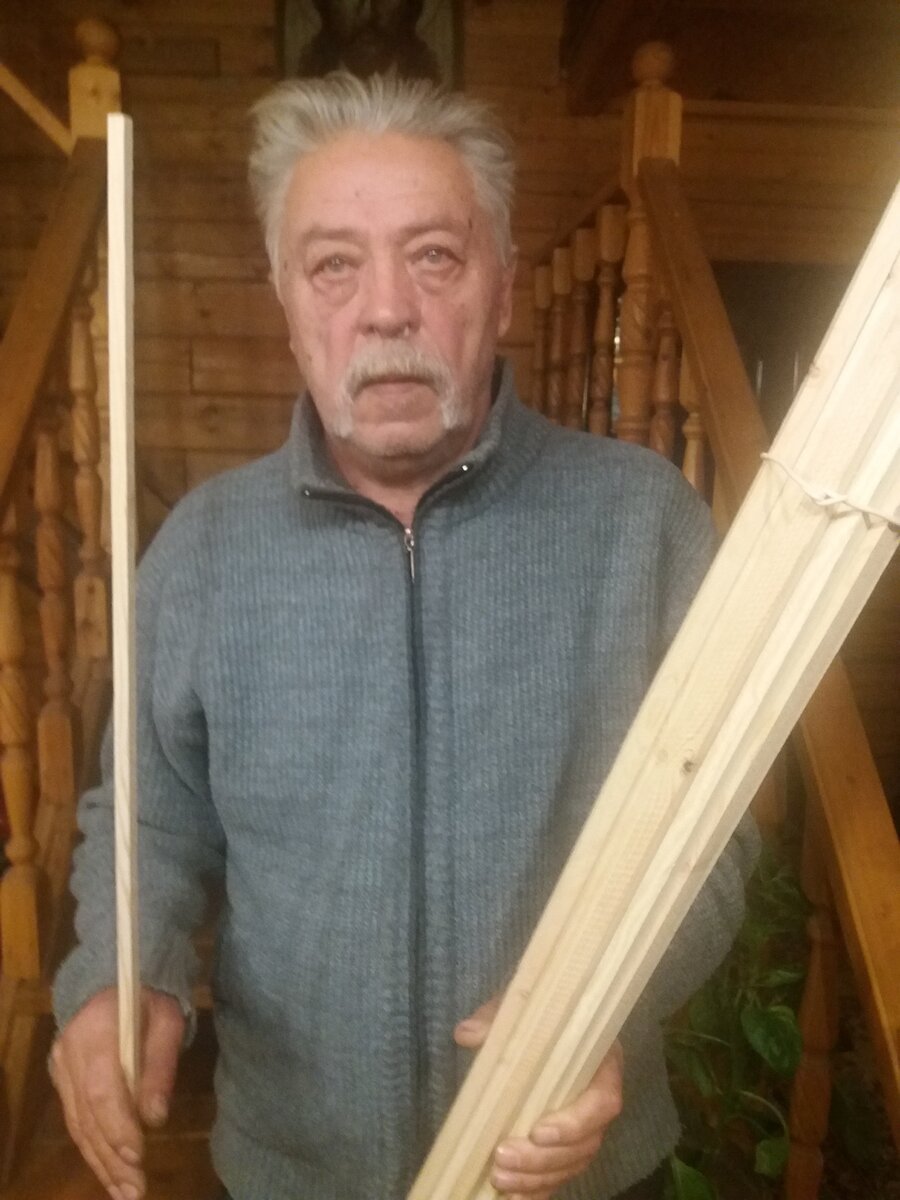 Штапик можно купить в строительных магазинах, заказать в столярной мастерской или нарезать самим при наличии оборудования.