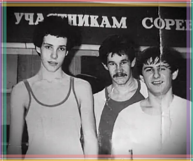 Александр Невский, крайний слева.