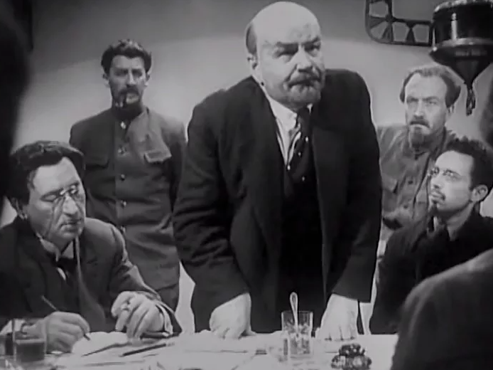 Кадр из фильма "Ленин в Октябре"