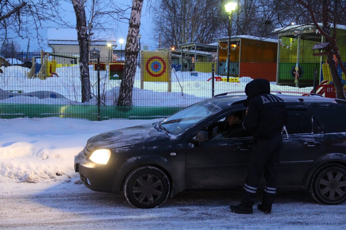 Автоюрист пояснил, что делать если Ваш автомобиль ударили во дворе и уехали  с места. | Автоюрист. Всё о ДПС. | Дзен