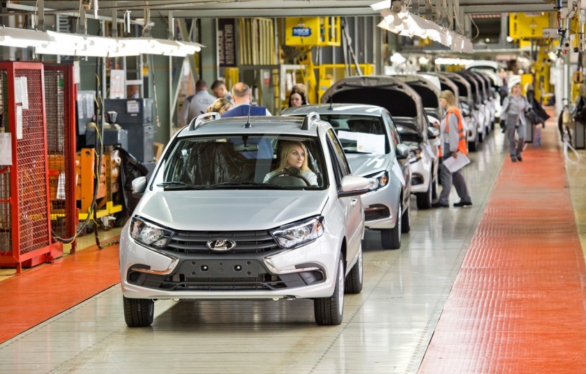 LADA Granta на сборочной линии. Источник: LADA
