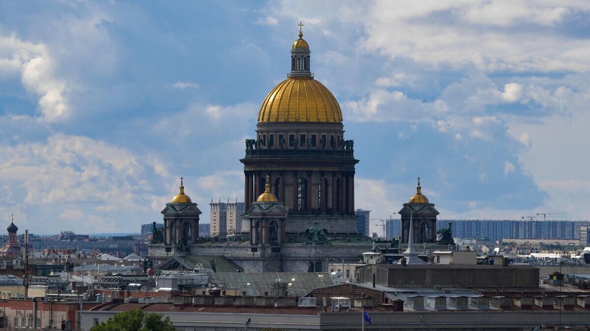    Вид на Исаакиевский собор в Санкт-Петербурге© РИА Новости / Александр Гальперин