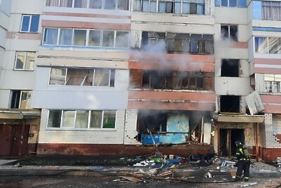    Пожарно-спасательные подразделения МЧС России ликвидируют пожар в многоквартирном жилом доме в Нижнекамском МР ©Сайт ГУ МЧС России по Республике Татарстан