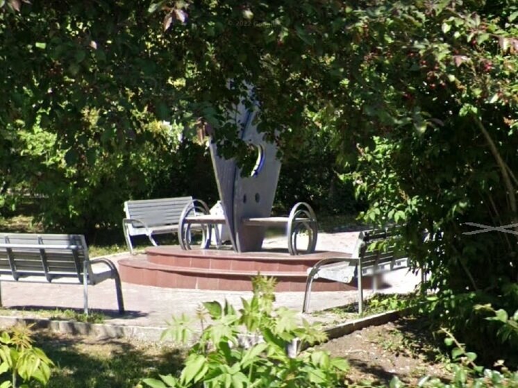     Общественное пространство на пересечении улиц Лодыгина и Студенческой в Екатеринбурге / фото: google.ru/maps