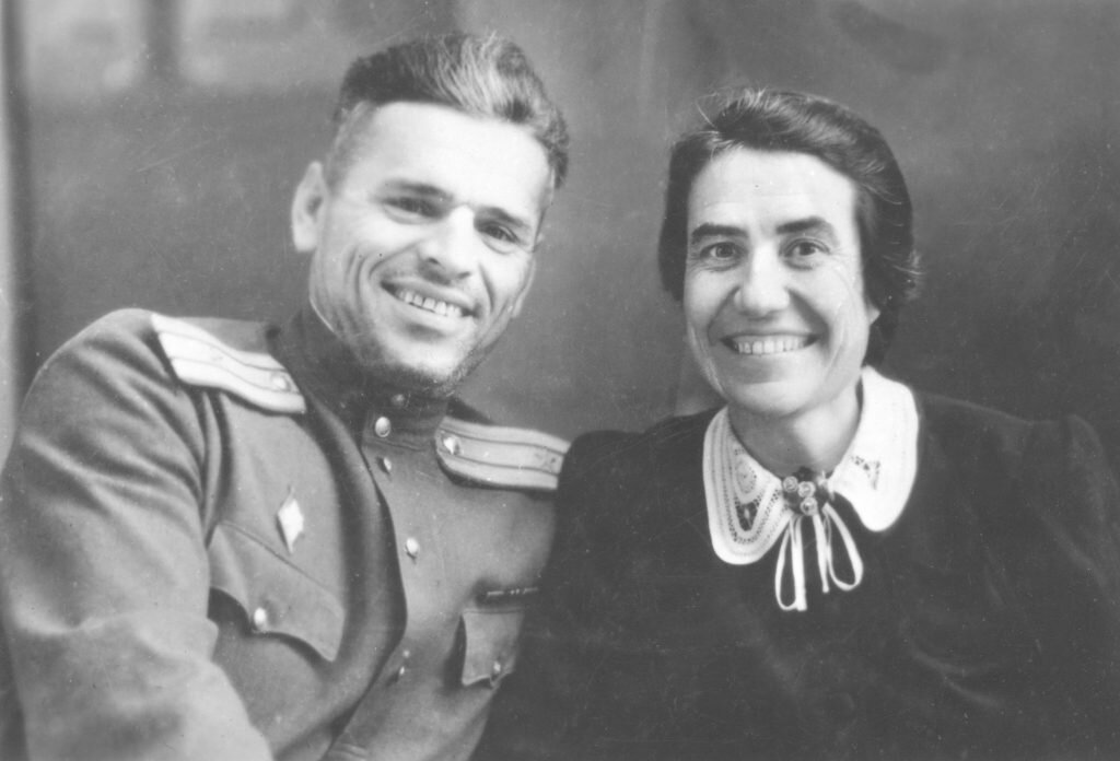 Семён и Галина Калабалины - герои трилогии