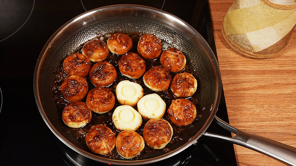 Картофельные шарики из пюре в панировке с сыром — рецепт с фото пошагово