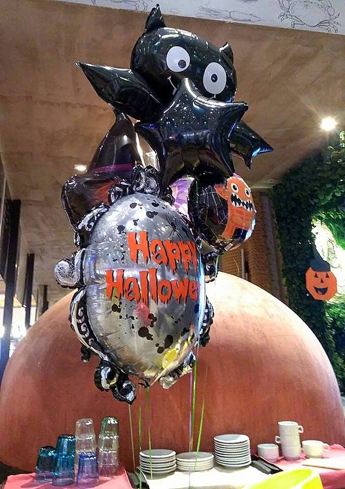 За одну неделю популярного в Интернете писателя Гарри Барского пытались убить дважды. Вначале его отравили ядом у памятника Пушкину в Москве, а потом в больнице. И он умер, на время, а потом вернулся на землю для того, чтобы изменить прошлое. 