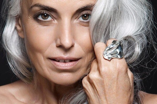 Вот так выглядит Ясмина в свои 63 года (http://transform.msk.ru) 