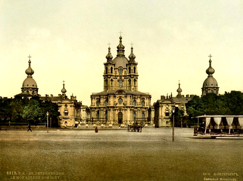 Воскресенский Смольный Новодевичий монастырь на старинной открытке. 1901-1907г.