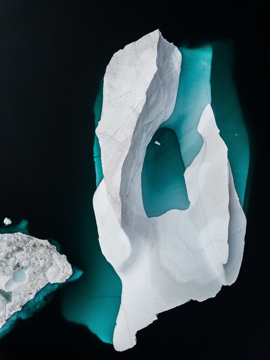 https://unsplash.com/photos/8nAvFWUig3c