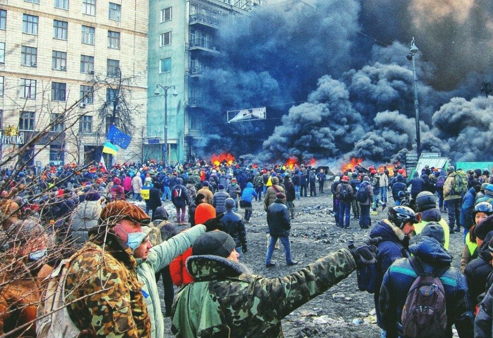 Евромайдан, Украина, политика