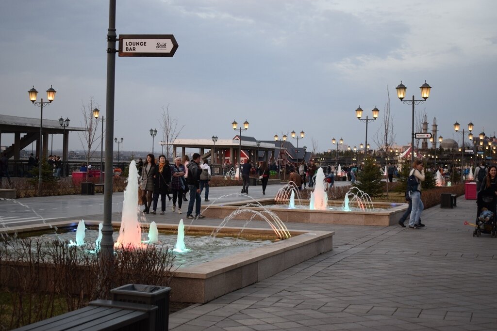 Виды Кремлевской набережной