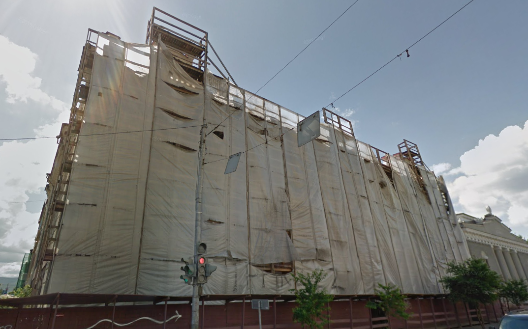 Купеческий дом на реставрации в июле 2018 года. Фото: Google Maps Street View