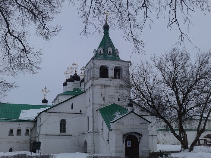 Белое на белом