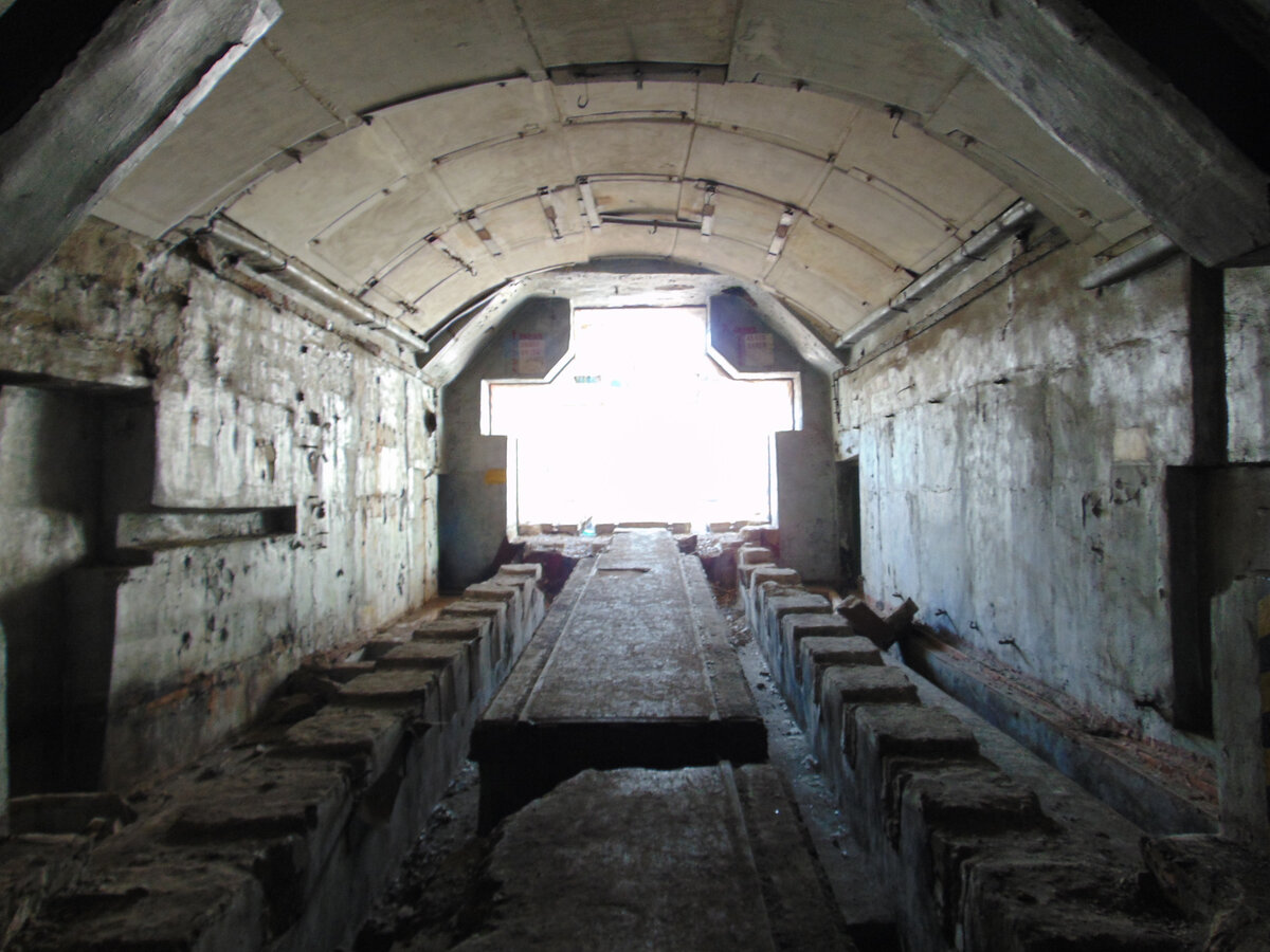 Около пусковой шахты