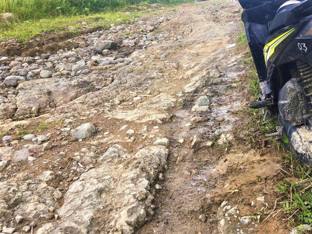 Мой байк совсем не для такой дороги:)