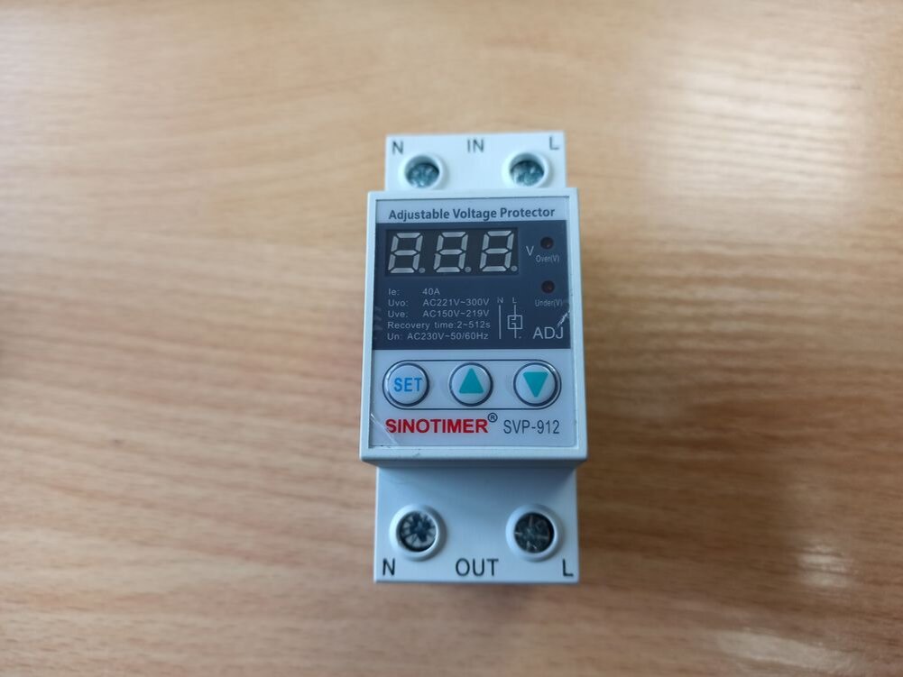 Реле контроля напряжения  Sinotimer