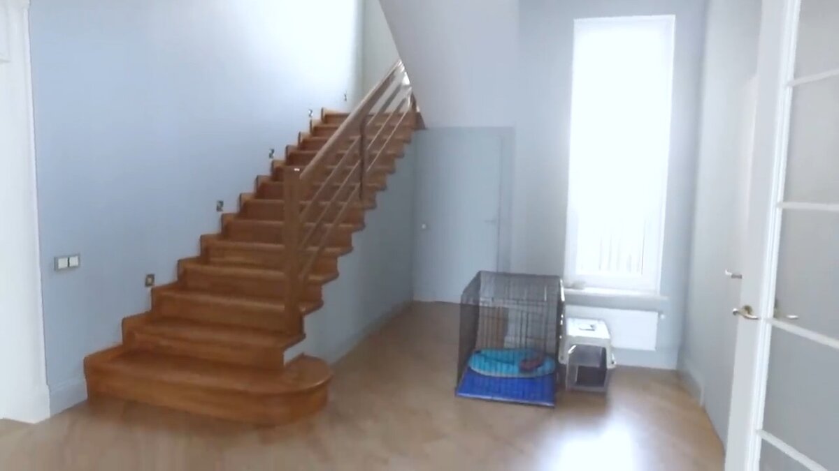 Лестница на второй этаж