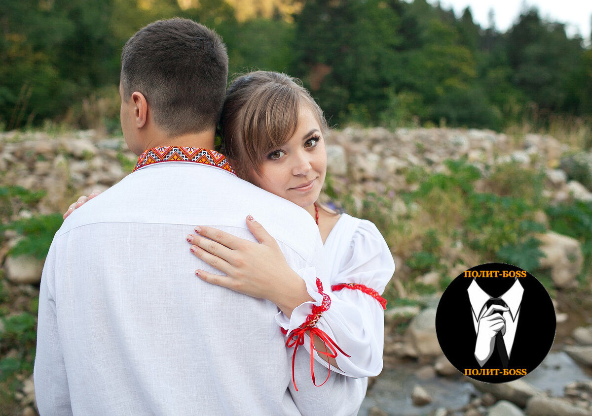 Надежда на лучше не оставляет человека даже в самые сложные и казалось бы безвыходные ситуации. Вера в лучшее - это то что мы можем себе позволить иметь всегда. 