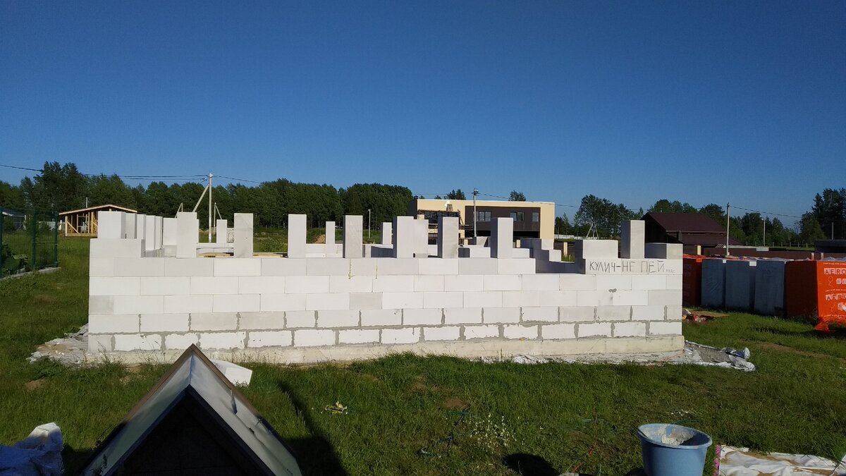 начало кладки шестого ряда