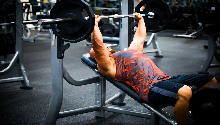 Жим штанги сидя под углом