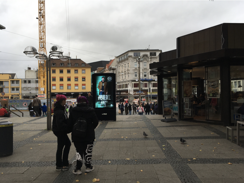 Бомонд и элита сюда не съезжается из-за отсутствия заведений для светских тусовок