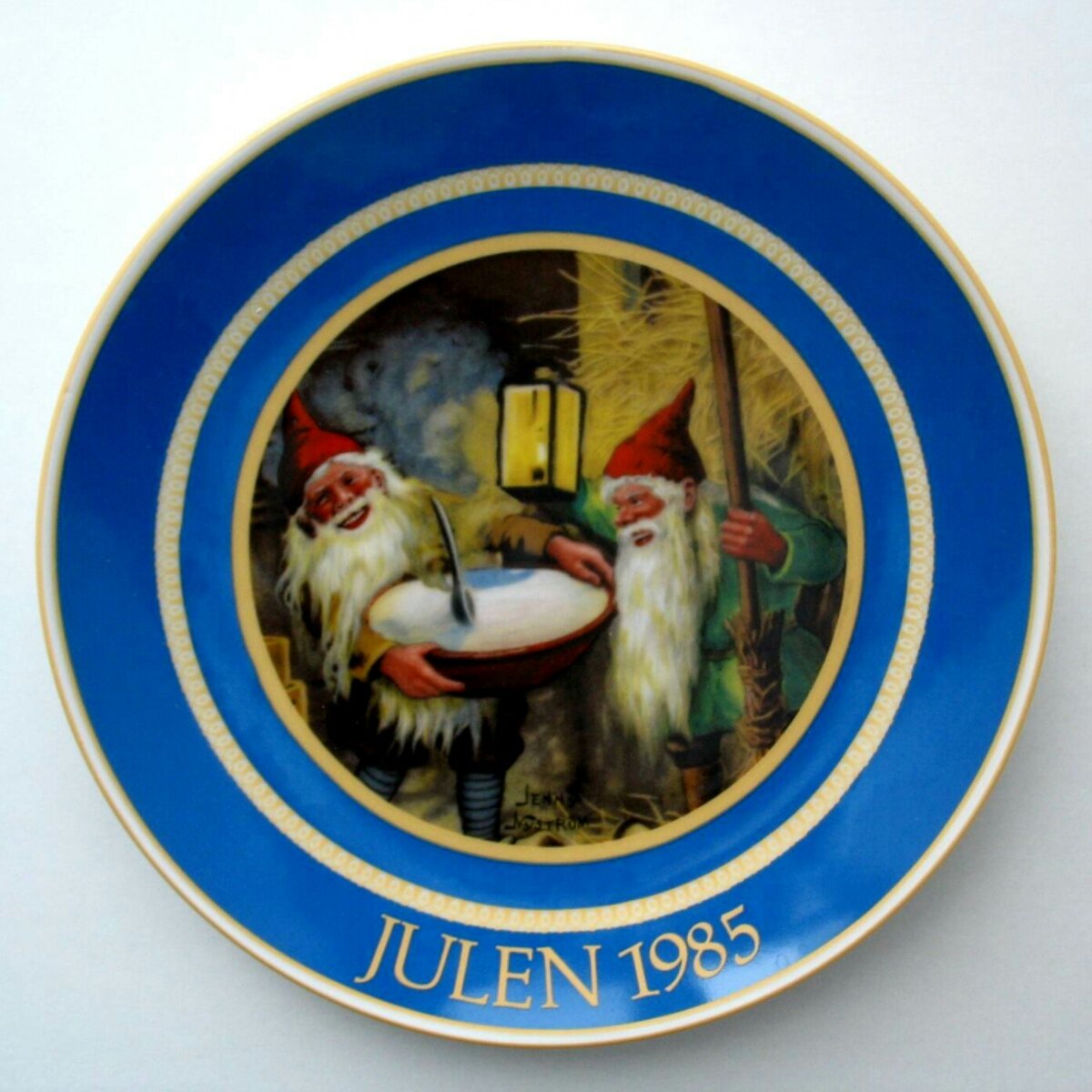 Тарелка «Рождественская каша». 1963. Генри Теландер (1902–1986). Дания. Копенгаген. Фарфоровая фабрика «Бинг и Грёндаль» 