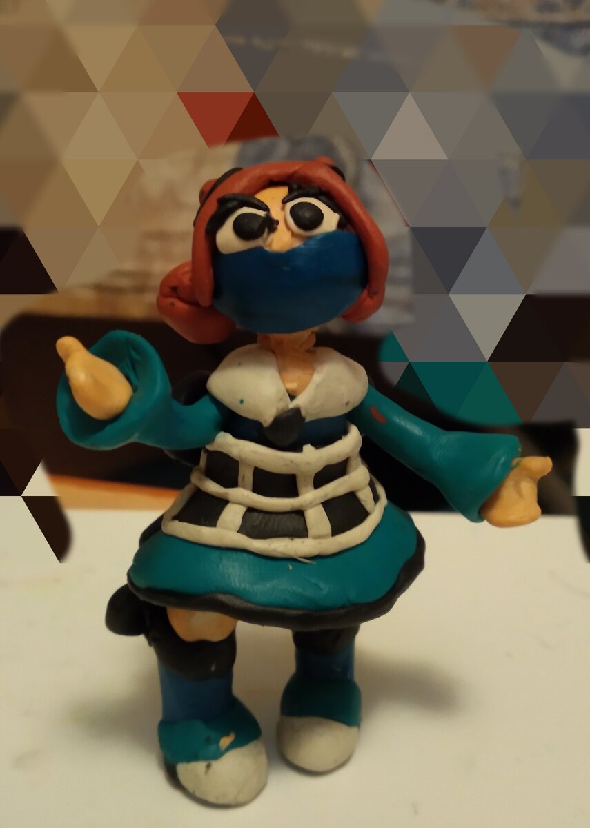 девочка-зверёк, в маске)) веяние времени, да.