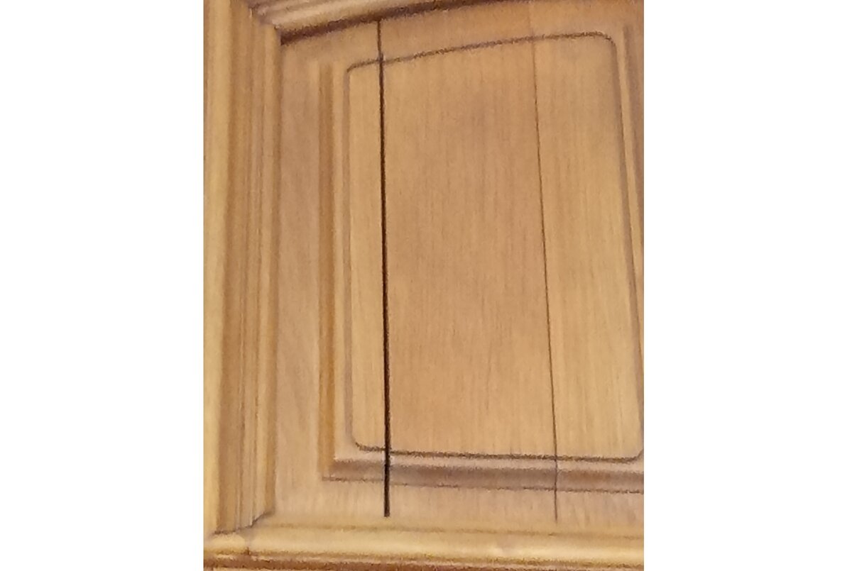 Трещина через всю филенку