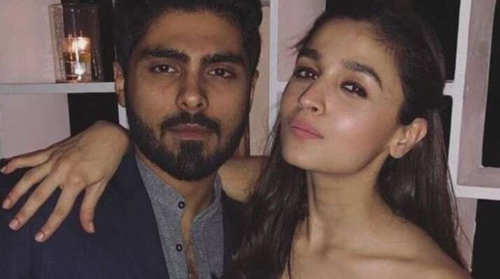 Алия и Али - https://clck.ru/UWwKk