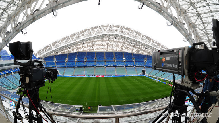 Стадион "Фишт" в Сочи  не понял увиденного представления. Фото novostidnja.ru.